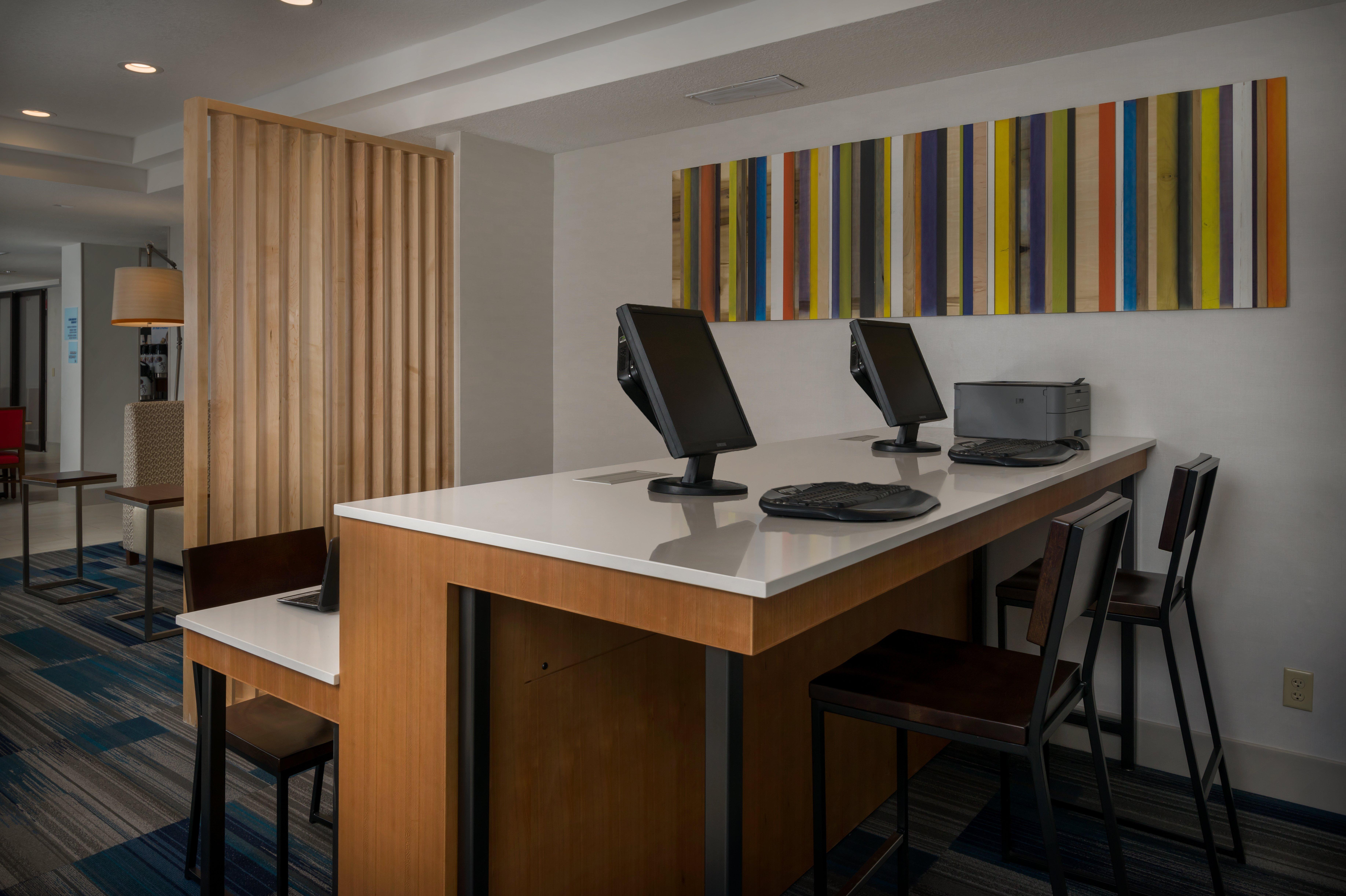 Holiday Inn Express Lawrence By Ihg Zewnętrze zdjęcie