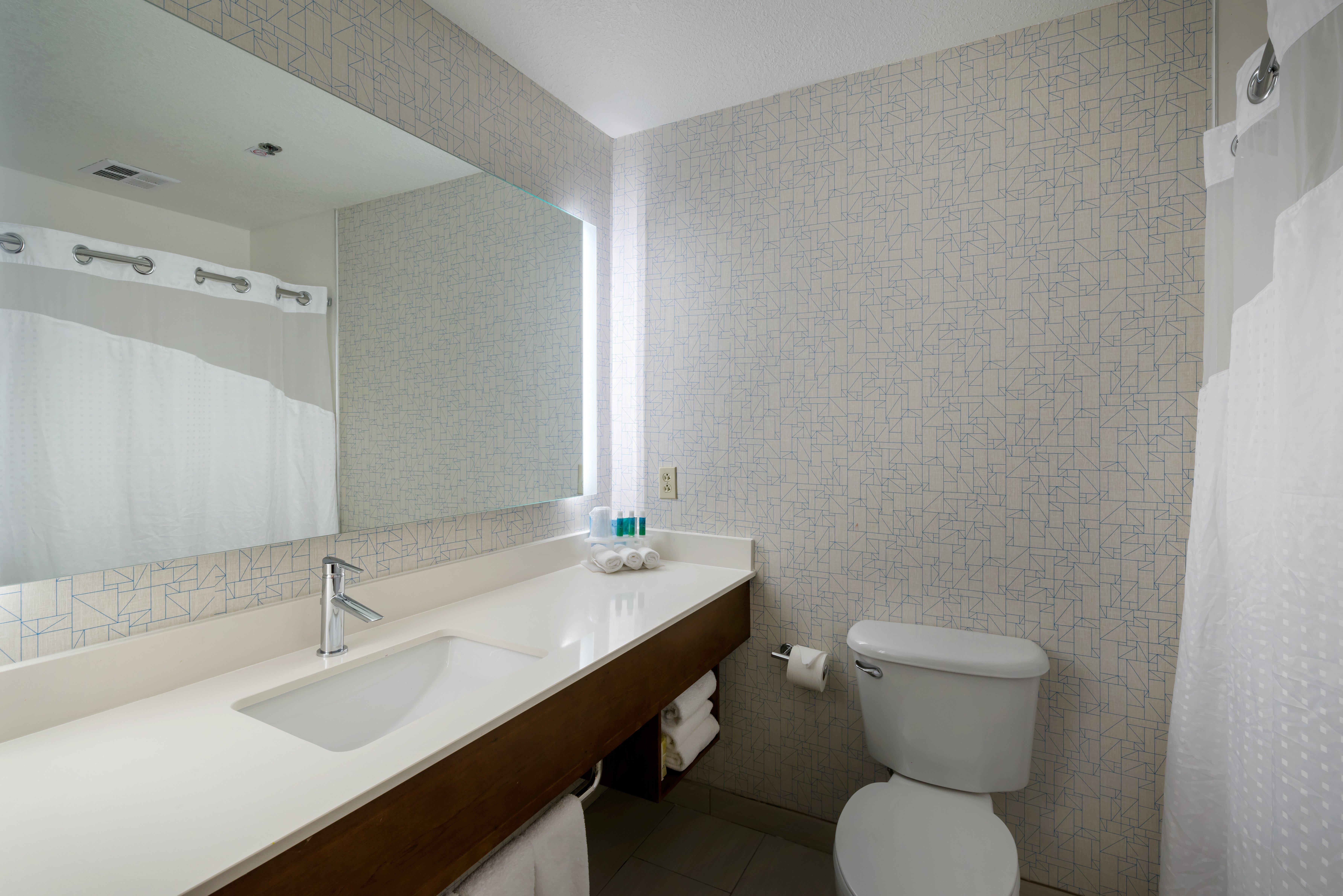 Holiday Inn Express Lawrence By Ihg Zewnętrze zdjęcie
