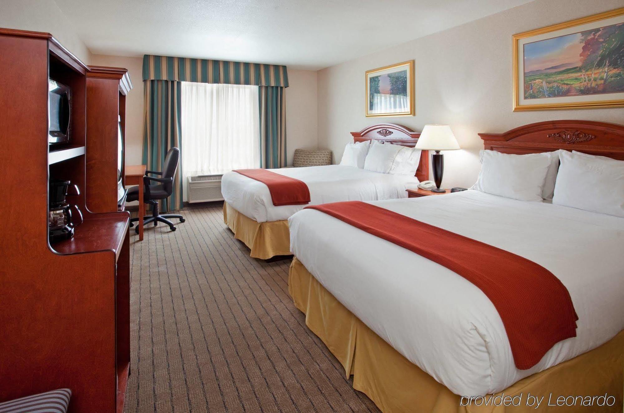 Holiday Inn Express Lawrence By Ihg Zewnętrze zdjęcie